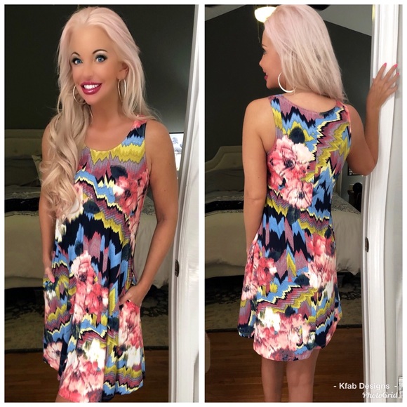Dresses & Skirts - 🛍LAST 1! So Cute! Multi Color Swing Dress!